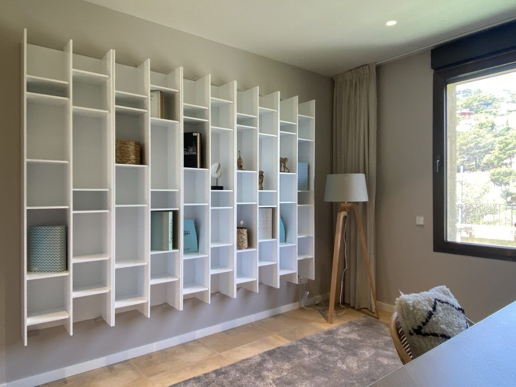 Estanteria y almacenamiento con diseño sa riera