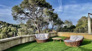 Viviendas con jardines para niños en Begur