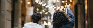 Luces de Navidad en el Barrio Gótico, uno de los planes navideños de Barcelona para de un paseo precioso por la ciudad
