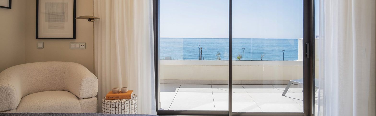 Villa con barbacoa y piscina en Estepona | descubre Velaya